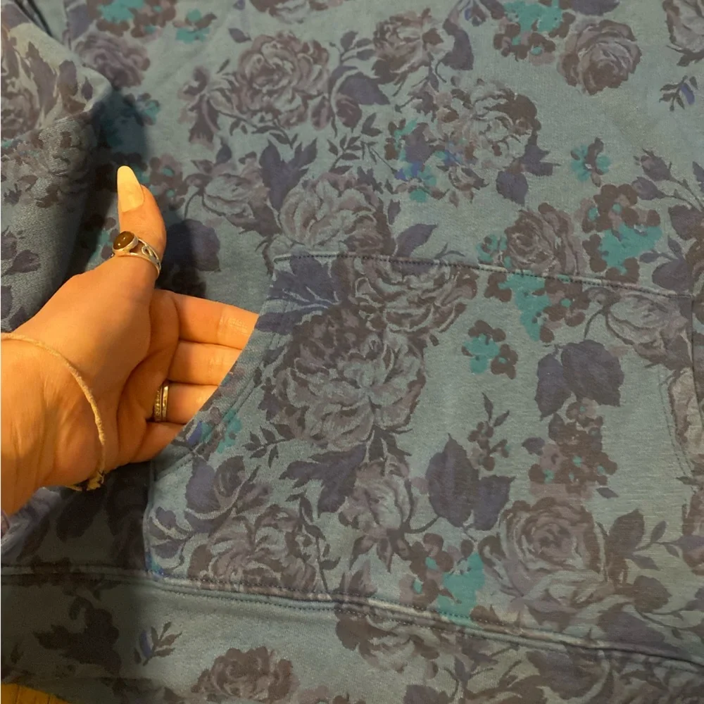 Old Navy Blue Vintage Floral Pull-Over Hoodie